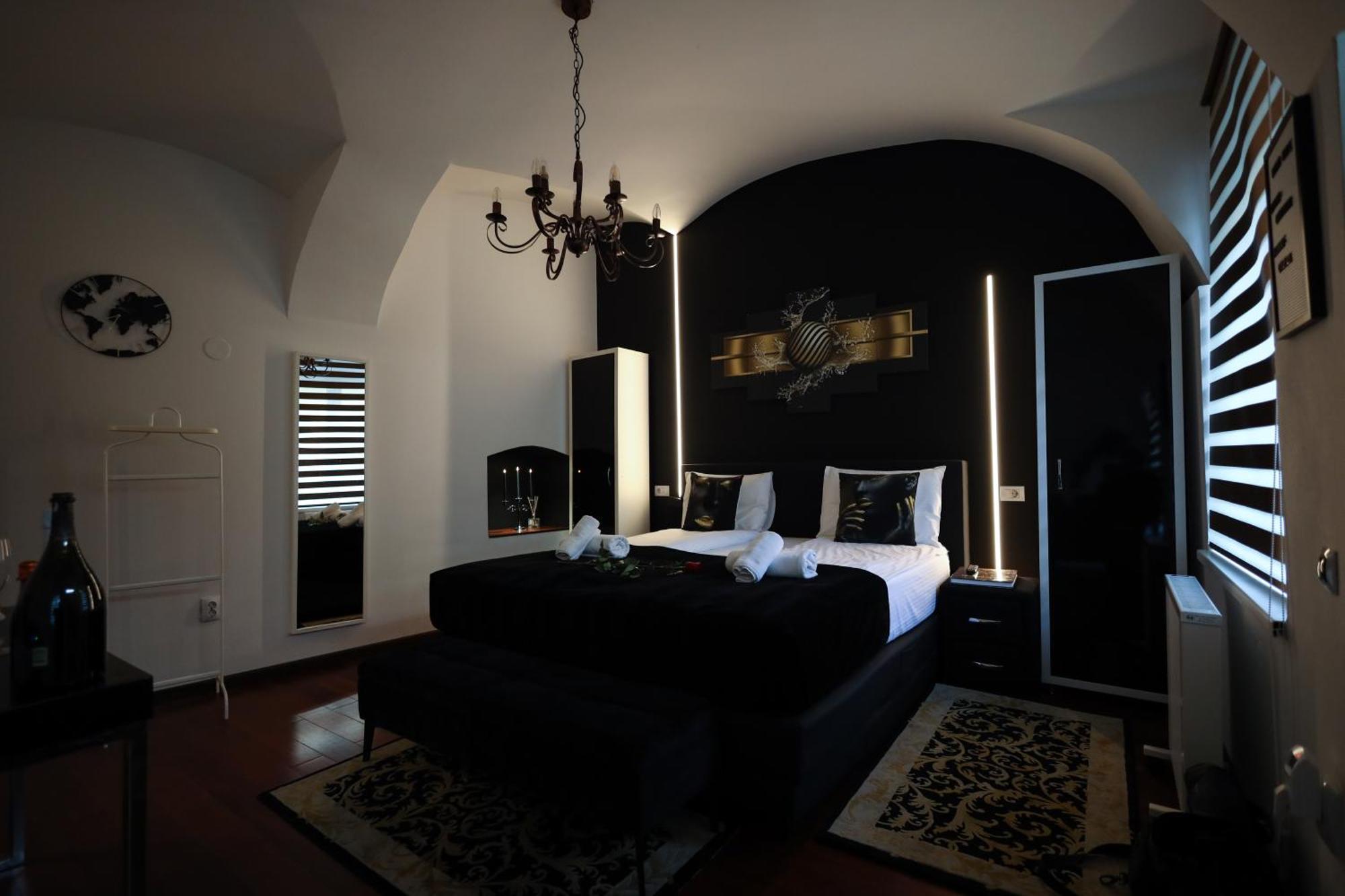 Demiani House Apartment Sibiu Bagian luar foto