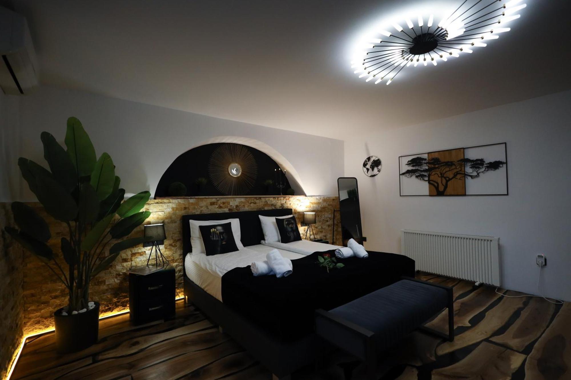 Demiani House Apartment Sibiu Bagian luar foto