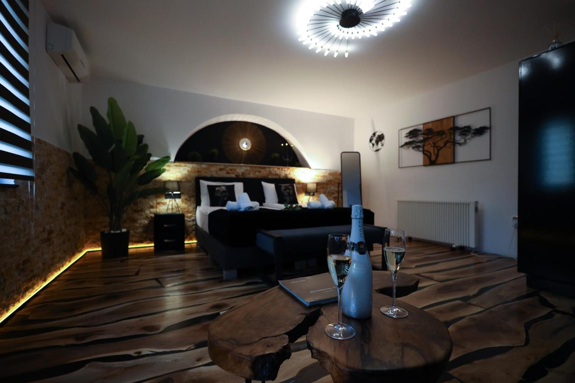 Demiani House Apartment Sibiu Bagian luar foto